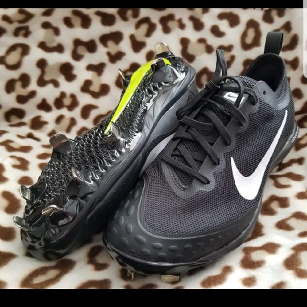 One of a kind women's Nike soccer cleats!